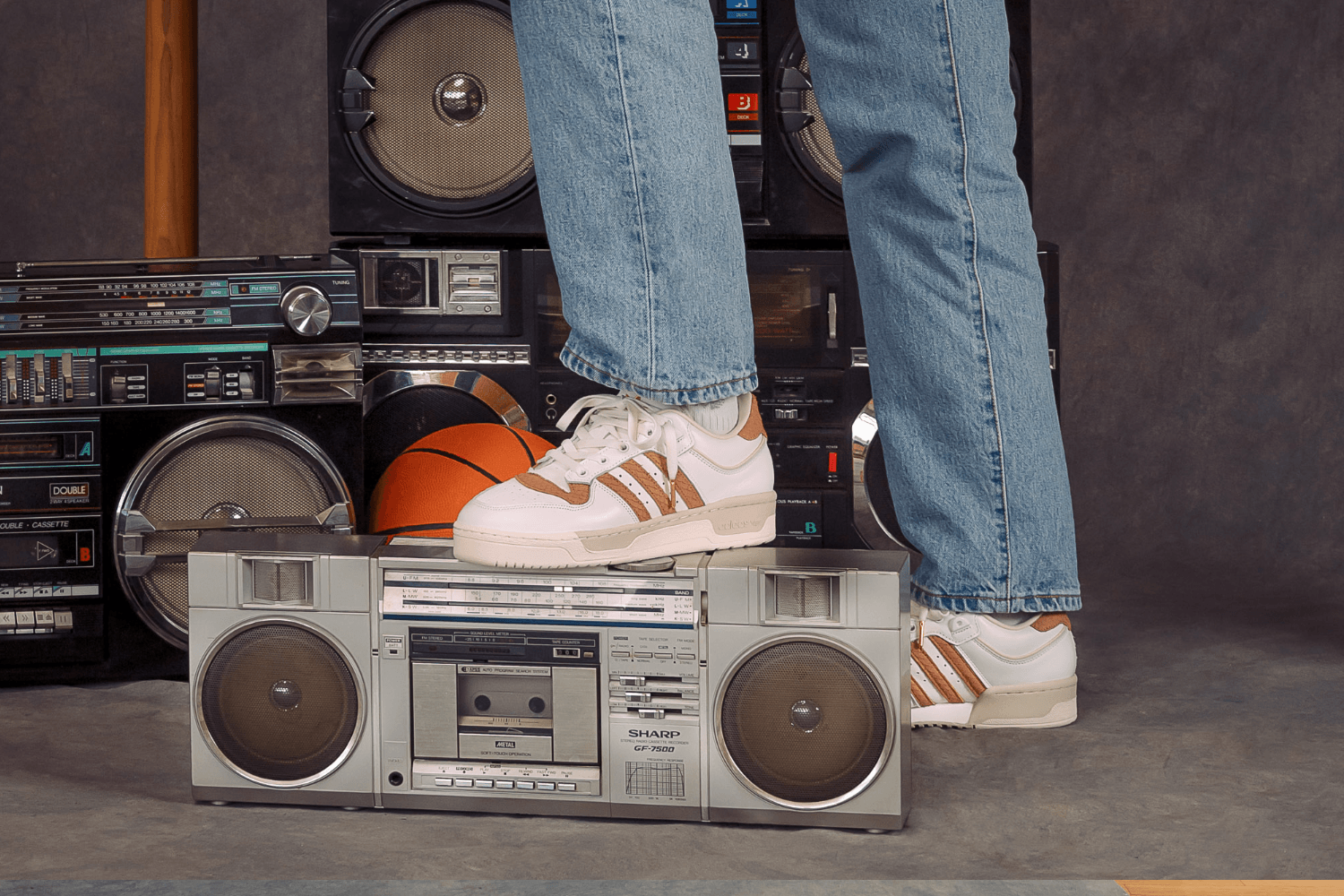 adidas bringt mit 'The Collective Pack' ein besonderes Projekt auf den Markt