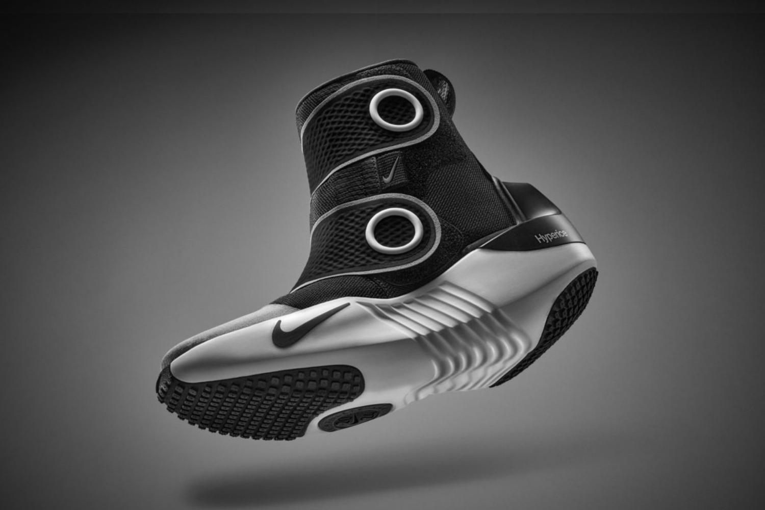 Nike und Hyperice entwerfen einen "massierenden" Sneaker und die passende Weste