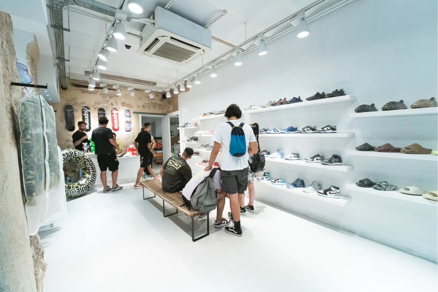 Sneaker Shopping City Guide: 13 angesagte Sneaker Shops in Barcelona