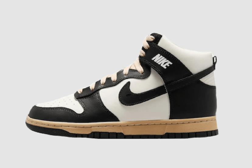 The Nike Dunk High Panda comes in Vintage - Sneakerjagers