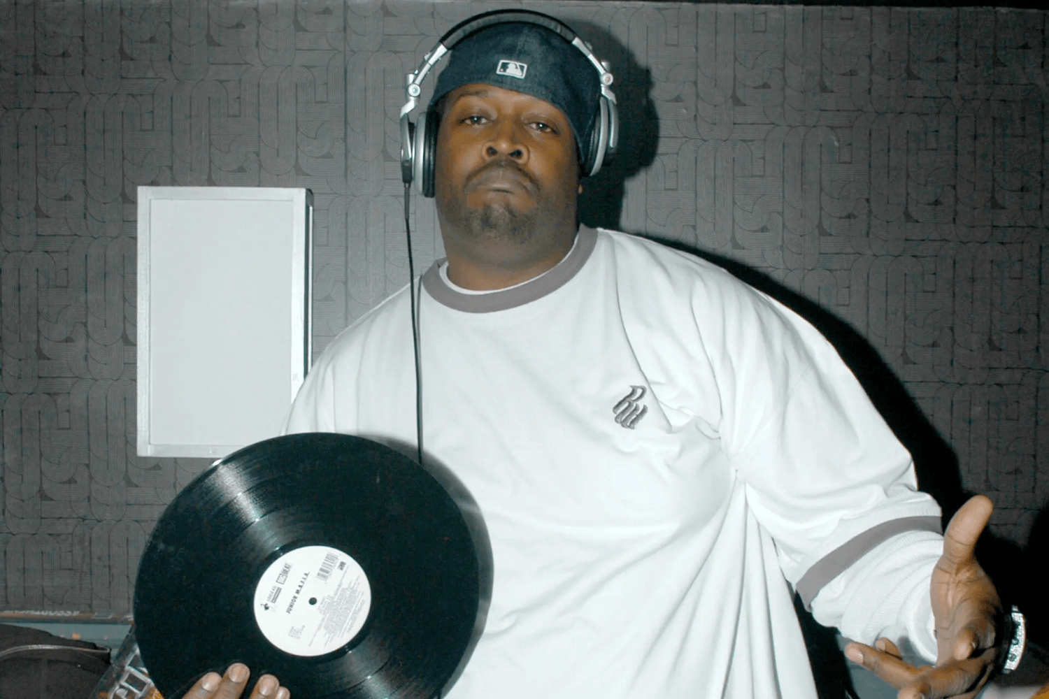 Hip hop legend and sneaker icon DJ Clark Kent passed away Sneakerjagers