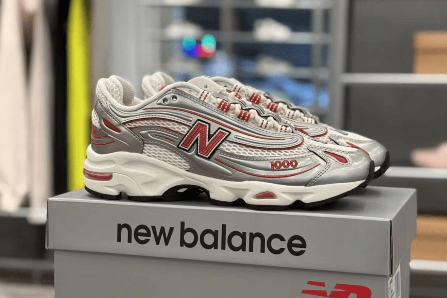 The first images of a thisneverthat x New Balance 1000