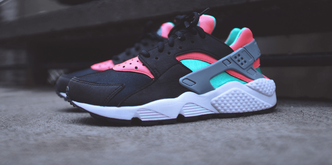 Nike Air Huarache Black and Pink