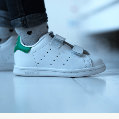 adidas Stan Smith white and green on kids feet