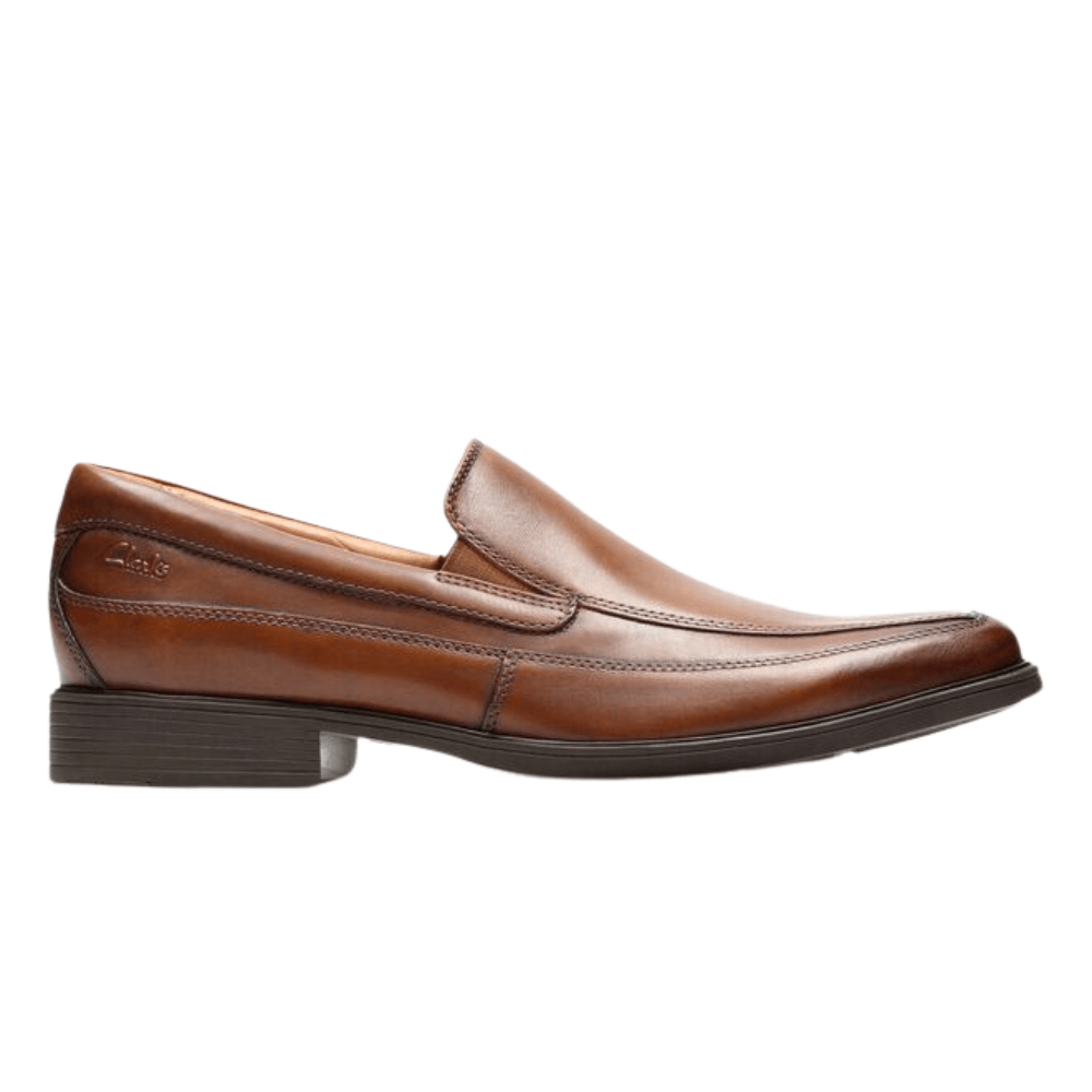 clarks mens slip ons 