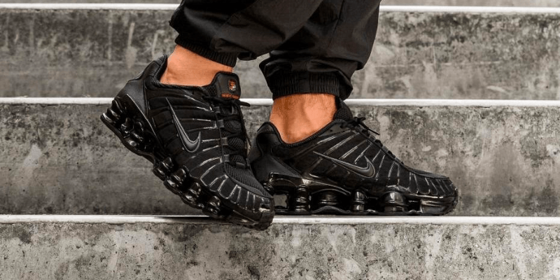 nike shox tl all black mens on feet