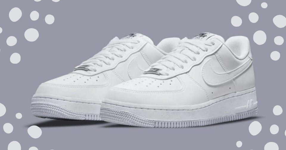 De bekende witte Nike Air Force 1 krijgt een duurzame uitvoering