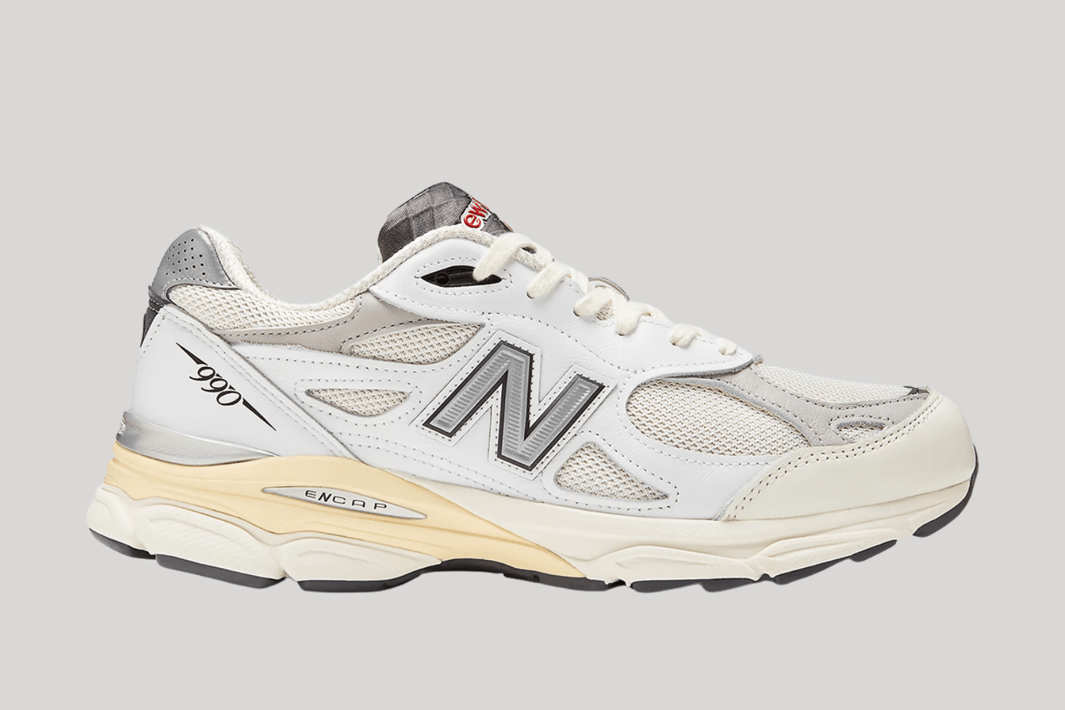 Teddy Santis ontwerpt witte New Balance 990v3