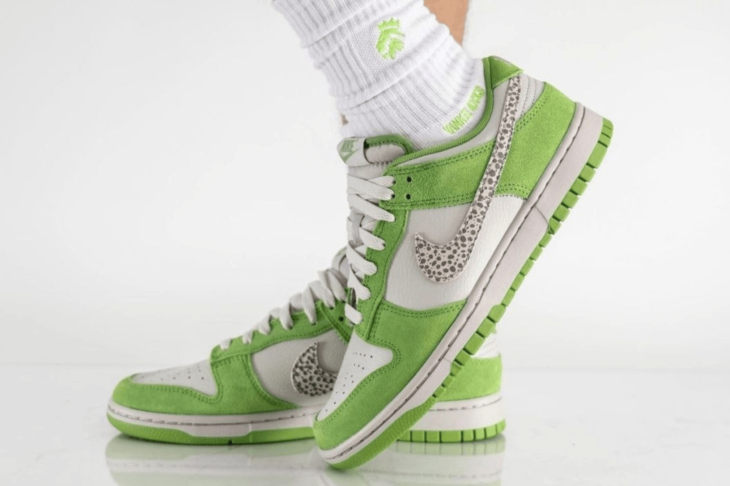 On-Foot beelden van de Nike Dunk Low &#8216;Chlorophyll&#8217;