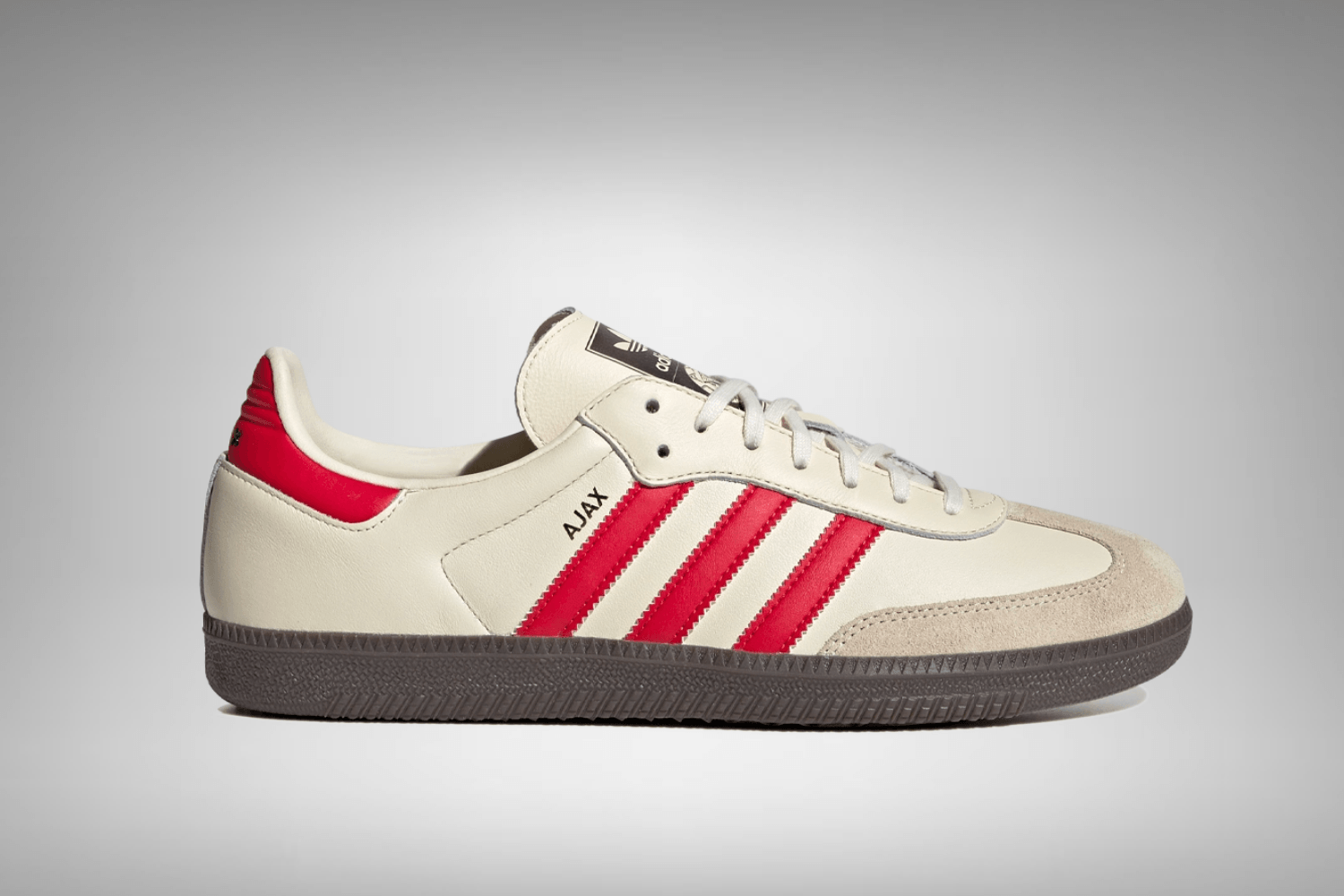 De exclusieve adidas Samba OG &#8216;Ajax&#8217; is nu verkrijgbaar