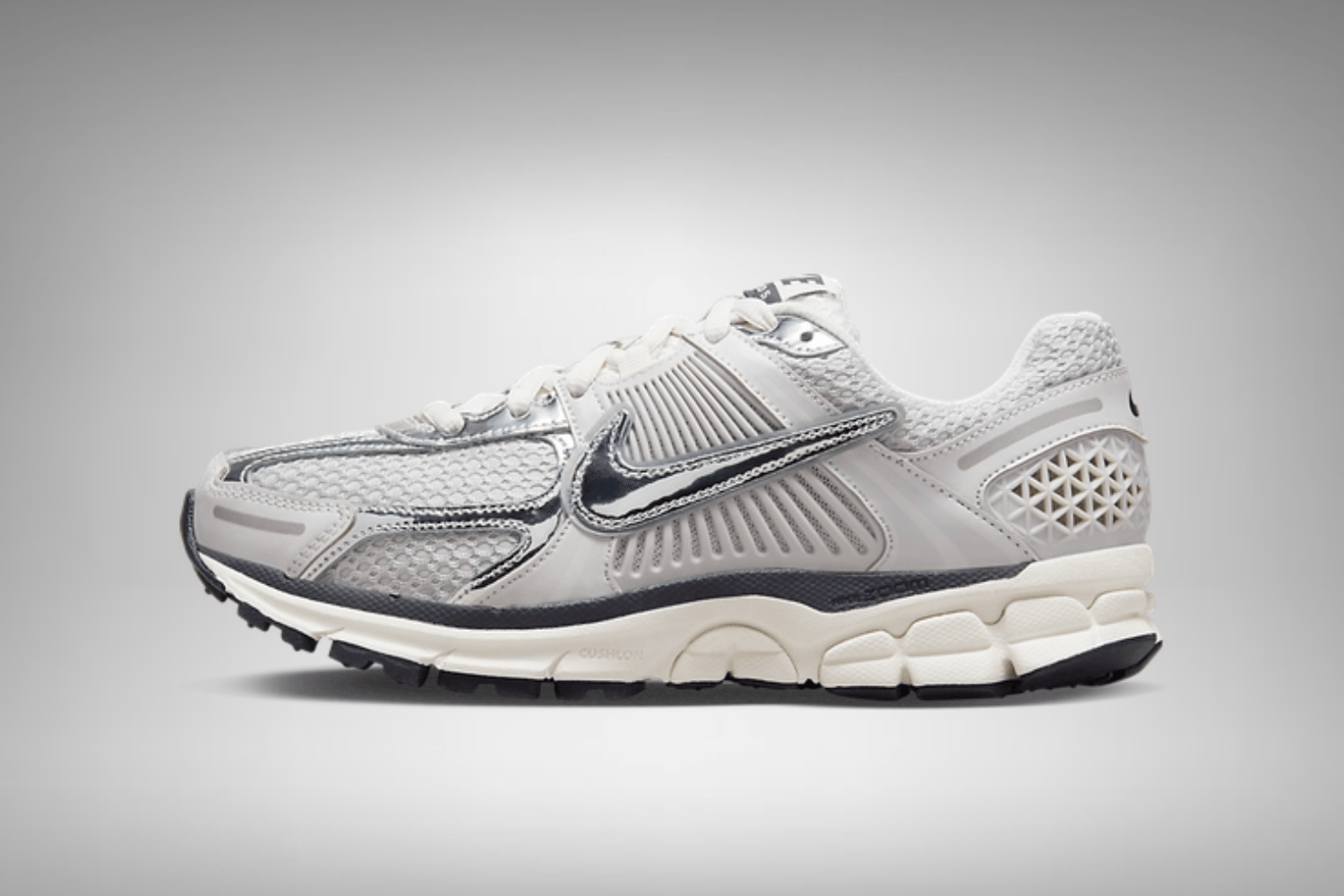 Release reminder: Nike Zoom Vomero 5 WMNS &#8216;Photon Dust&#8217;