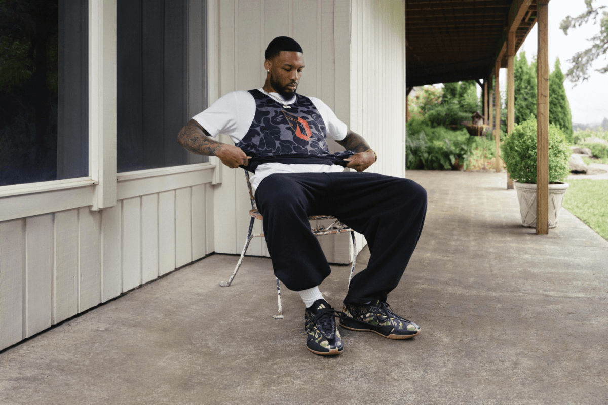 adidas en BAPE presenteeren collectie for Damian Lillard met twee Dame 9 colorways en apparel