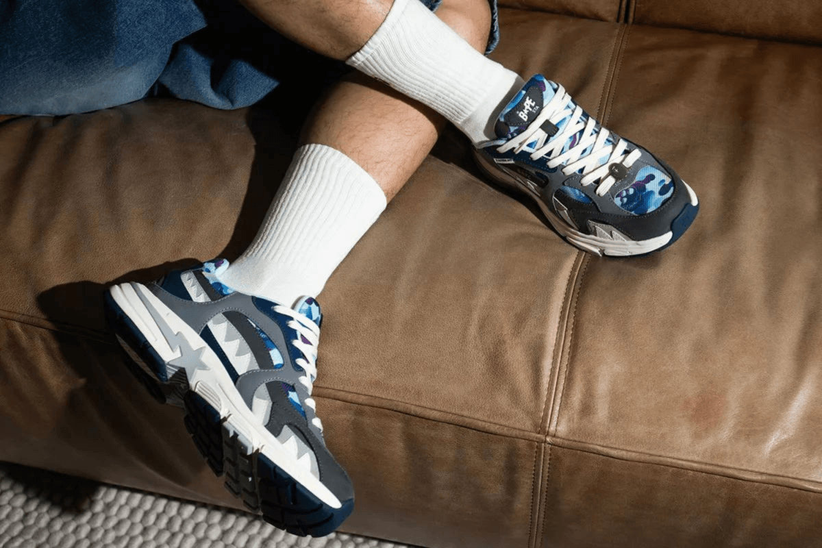 BAPE onthult eerste Tech Runner-model Shark Sta