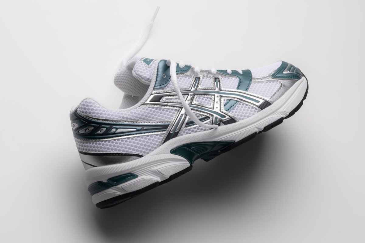 ASICS Gel 1130 White/Tuna Blue: Dé trendy sneaker van 2024 voor stijl en comfort