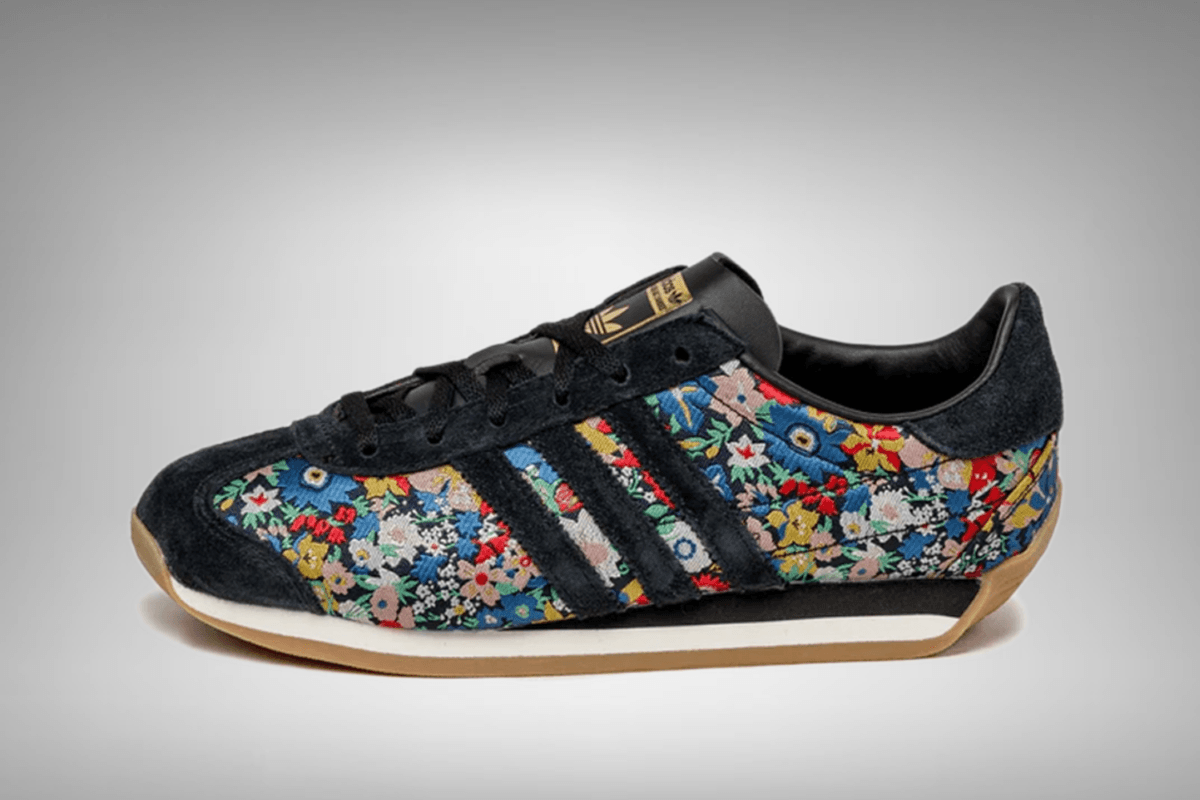 Release reminder: Liberty x adidas Country OG WMNS 'Aurora Ink'