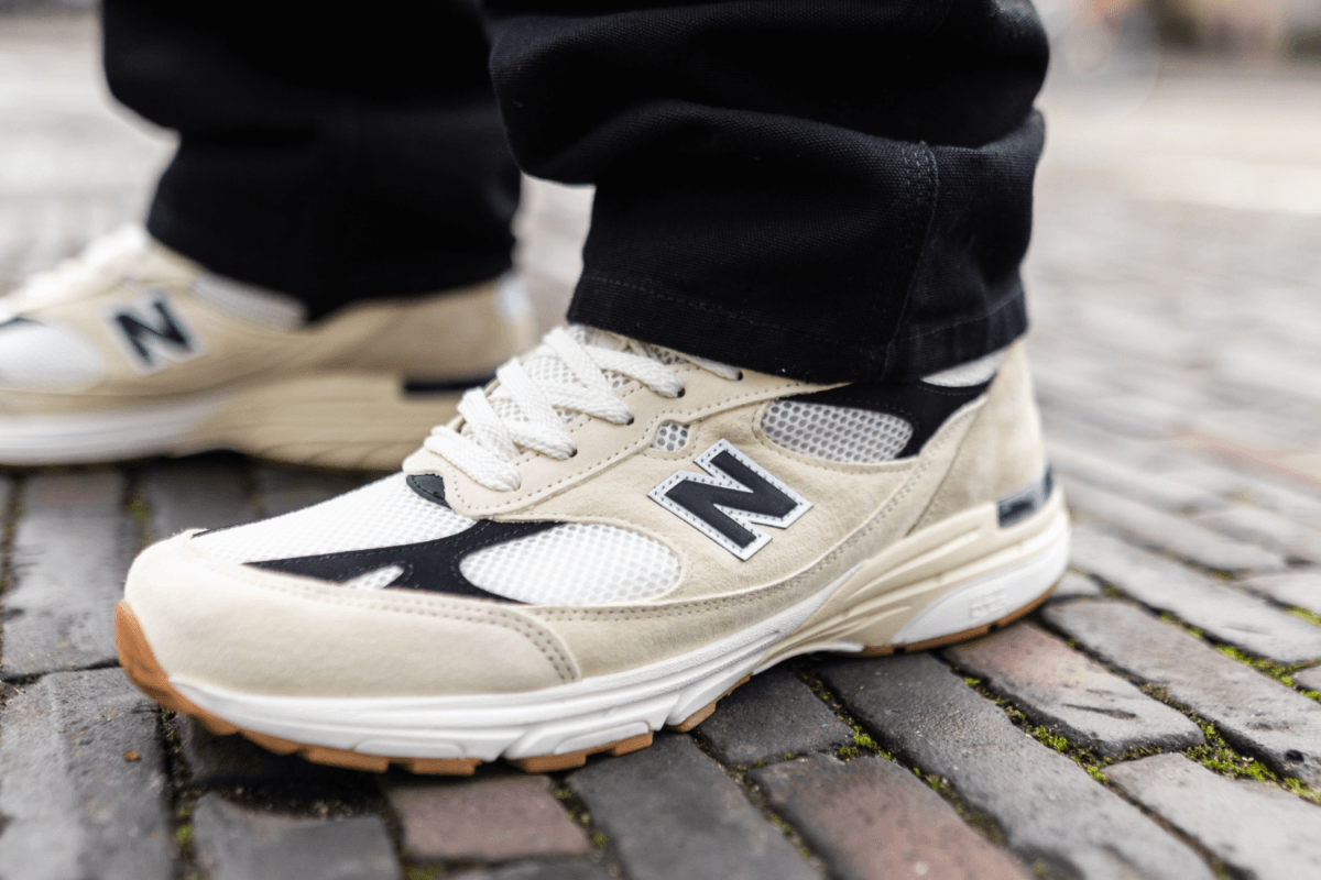 Hoe style ik de New Balance 993 'Sea Salt'?