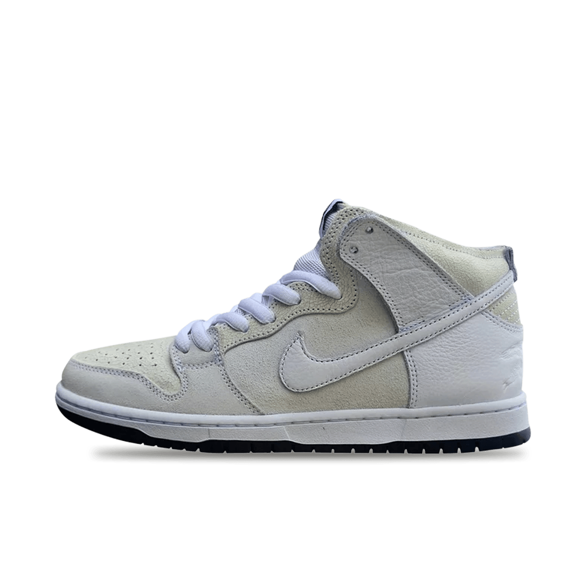 Anithero x Nike SB Dunk High 'White' HM5837-100