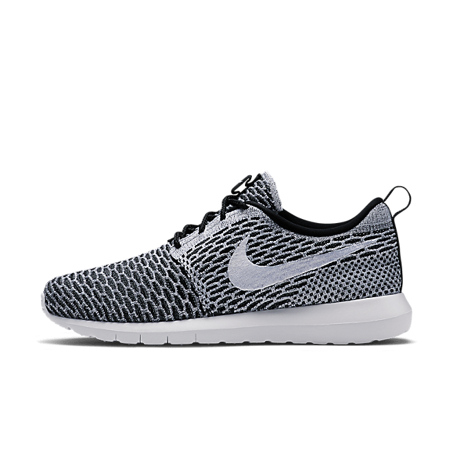 Nike Roshe Run Flyknit Black White 677243-008