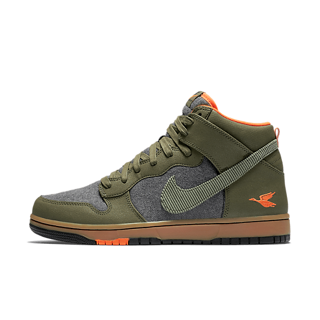 Nike Dunk CMFT Swoosh Social Club Olive 705433-200