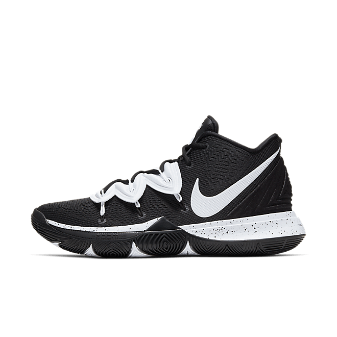 Nike Kyrie 5 Team Black White CN9519-002