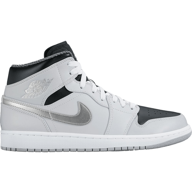 Jordan 1 Mid Pure Platinum Metallic Silver 554724-032