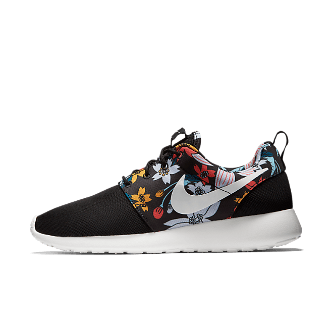 Nike Roshe Run Black Floral Aloha (GS)