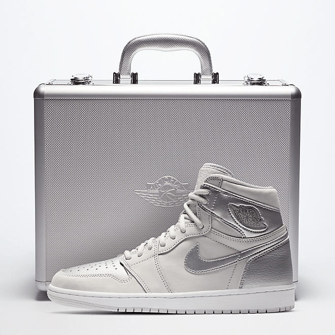 Jordan 1 Retro High CO Japan Neutral Grey (Suitcase) DA0382-029