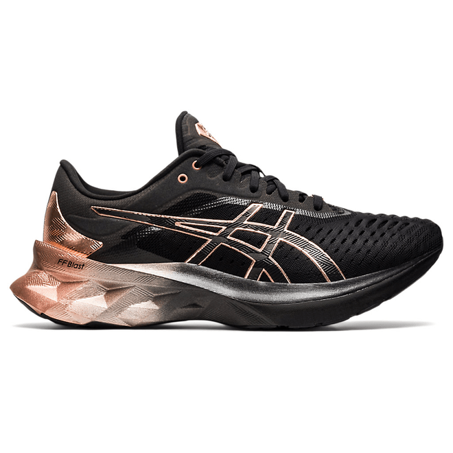 ASICS Novablastâ¢ Platinum Black