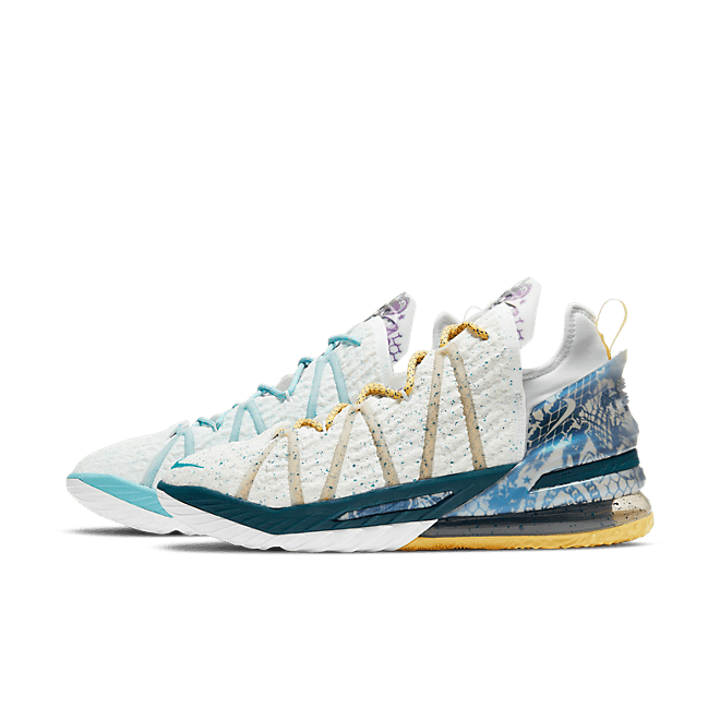 Nike LeBron 18 'Reflections Flip'