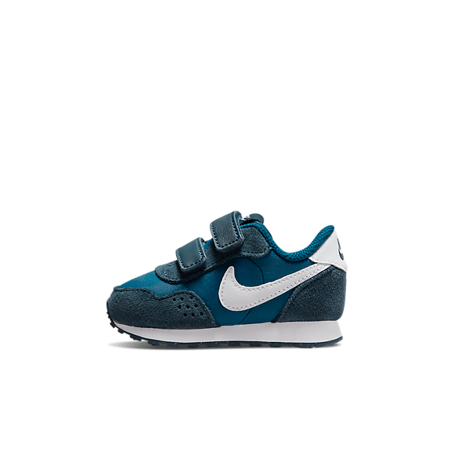 Nike MD Valiant