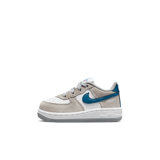 Nike Force 1 LV8