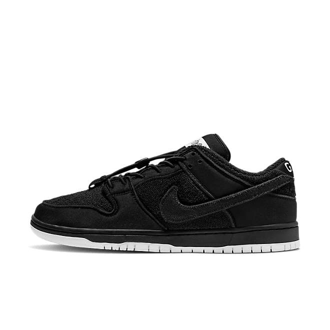 Nike Gnarhunters x SB Dunk Low  DH7756-010