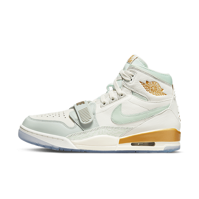 Air Jordan Legacy 312 CNY Sail/Pistachio Frost Basketball  DR8486-131