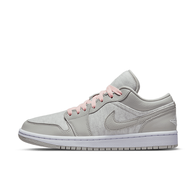 Jordan 1 Low SE Light Iron Ore (W) DQ6076-001