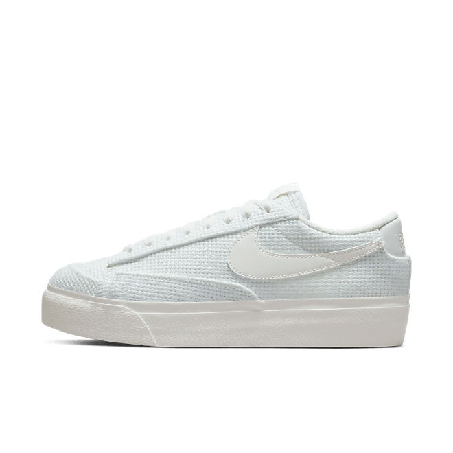 Nike Blazer Low Platform Woven Summit White (W)