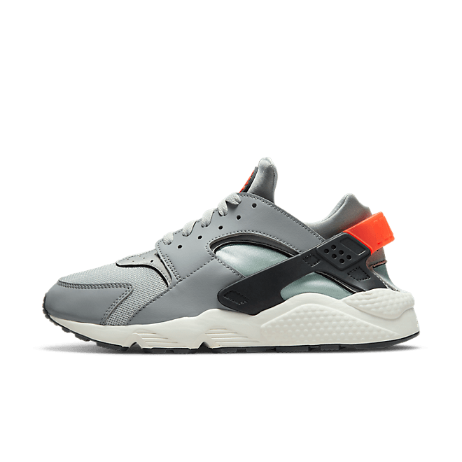 Nike Air Huarache DR8606-001