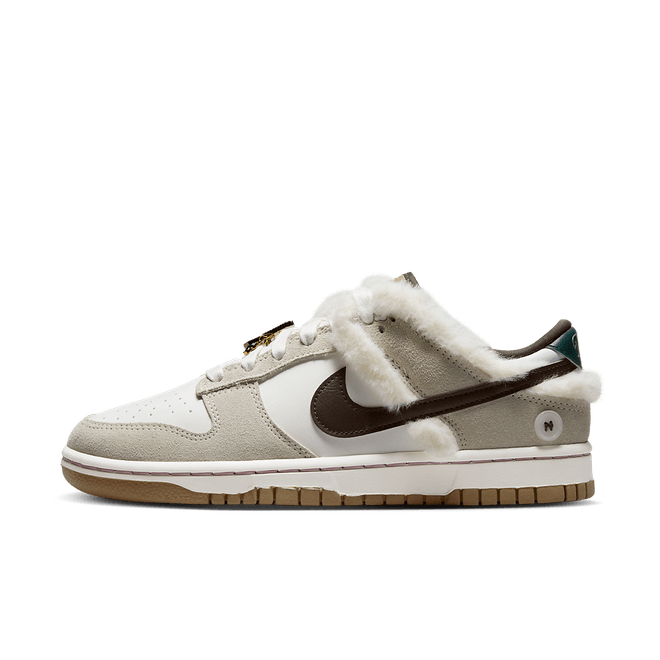 Nike WMNS Dunk Low Womens Fur & Bling Skate  FB1859-121