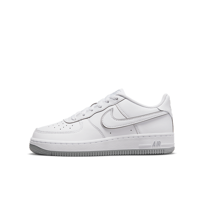 Nike Air Force 1 DX5805-100