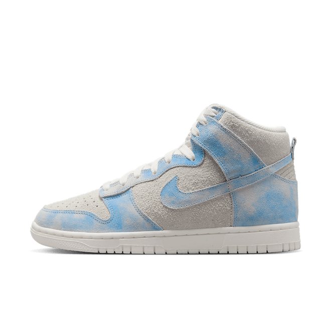 Nike Dunk High SE Clouds Celestine Blue (W) FD0882-400