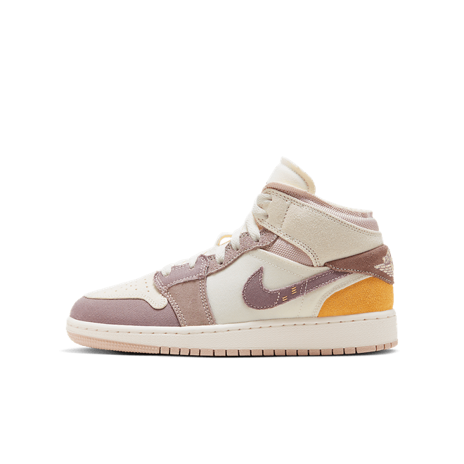 Air Jordan 1 Mid SE Craft Taupe Haze (GS) DZ4466-102