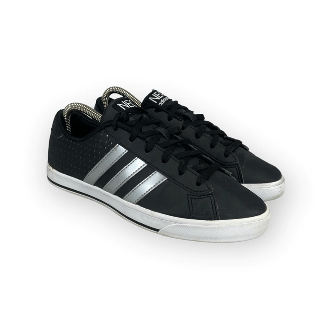 Adidas Daily Q26251