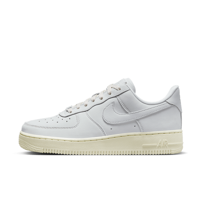 Nike WMNS Air Force 1 Premium "Summit White" DR9503-100