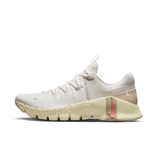 Nike Wmns Free Metcon 5 'Sail Sanddrift'