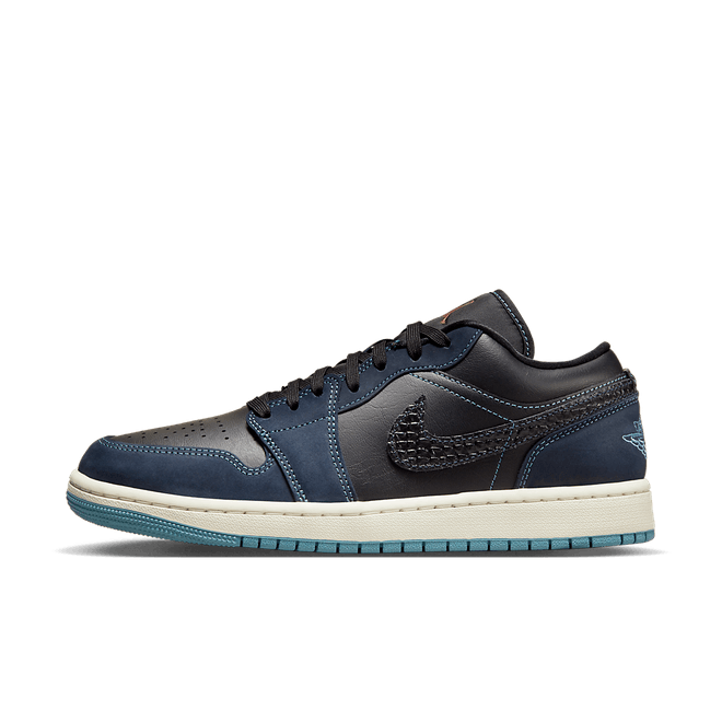 Air Jordan Wmns Air Jordan 1 Low SE 'Black Dark Obsidian' FJ5478-010