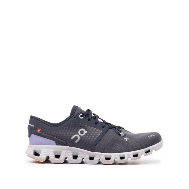 On Running On Cloud X 3 lace-up