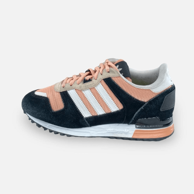 Adidas ZX700 