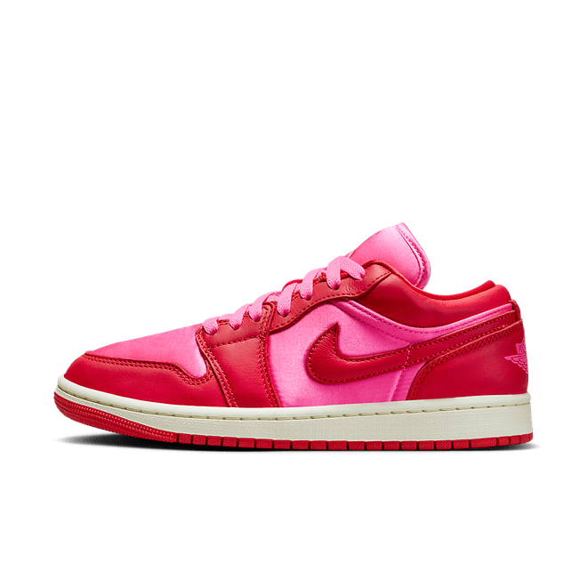 Air Jordan Wmns Air Jordan 1 Low SE 'Pink Blast' FB9893-600