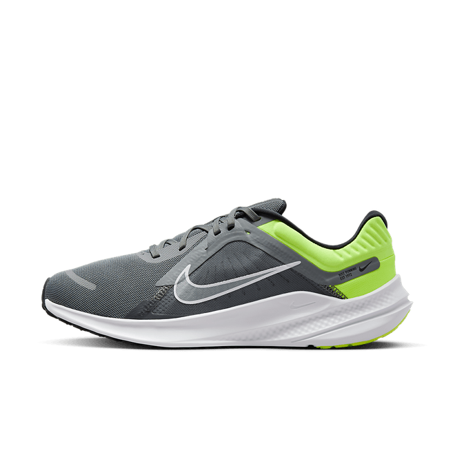 Nike Quest 5 Road