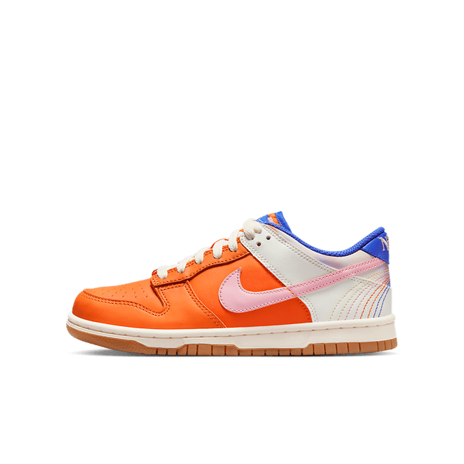 Nike Dunk Low SE Big Kids' FN0600-801