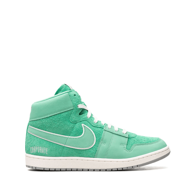 Jordan "x Corporate Air Ship ""Light Menta""